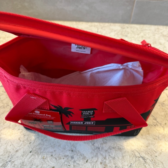 NWT Red‎  & Black Trader Joe's Mini Insulated bag - Picture 7 of 7